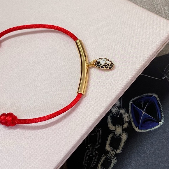BVLGARI  serpentine red string bracelet - Picture 6 of 7